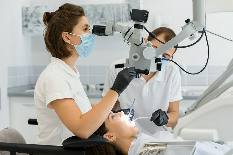 leczenie mikroskopowe zęba